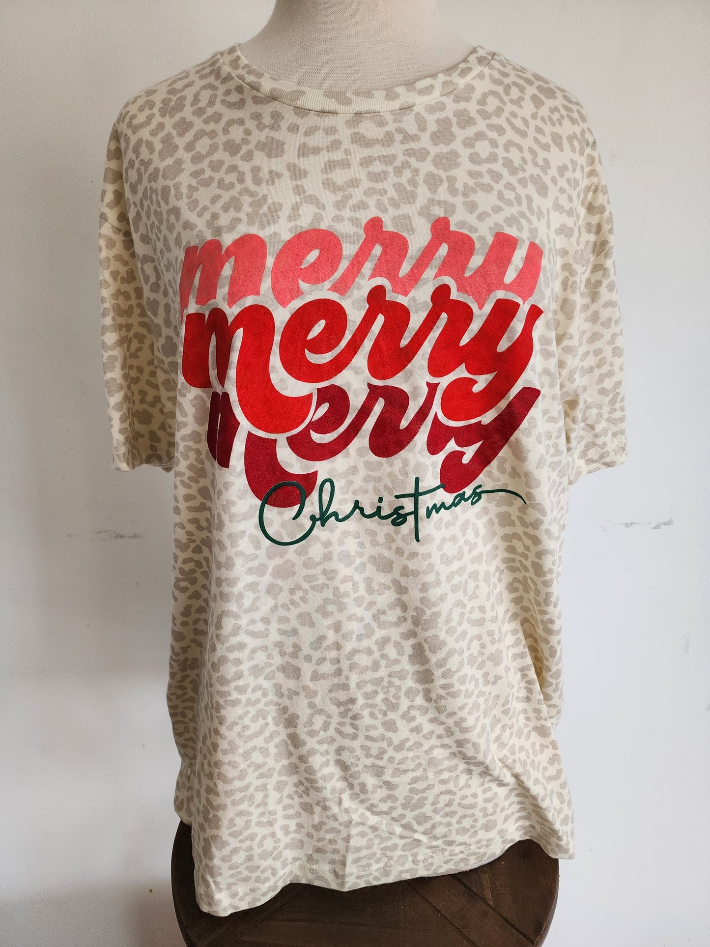 Leopard Very Merry Christmas